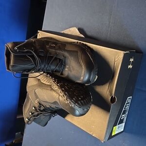 Mens boots underarmour black 12 4E